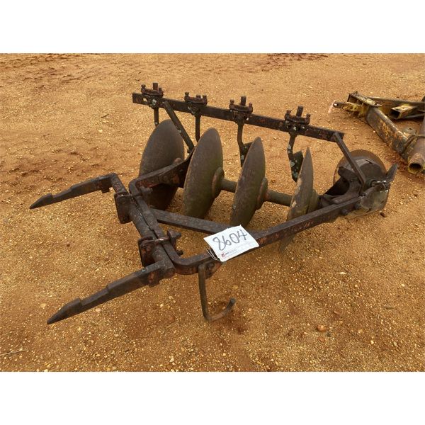 INTERNATIONAL 4 ROW BOTTOM PLOW