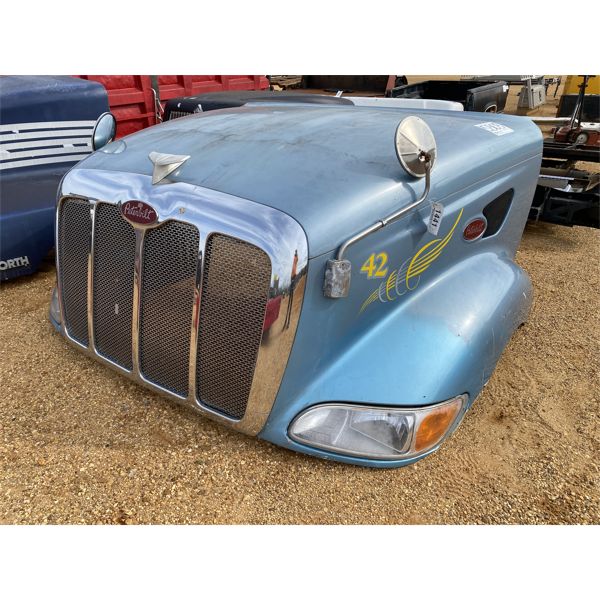 PETERBILT TRUCK HOOD