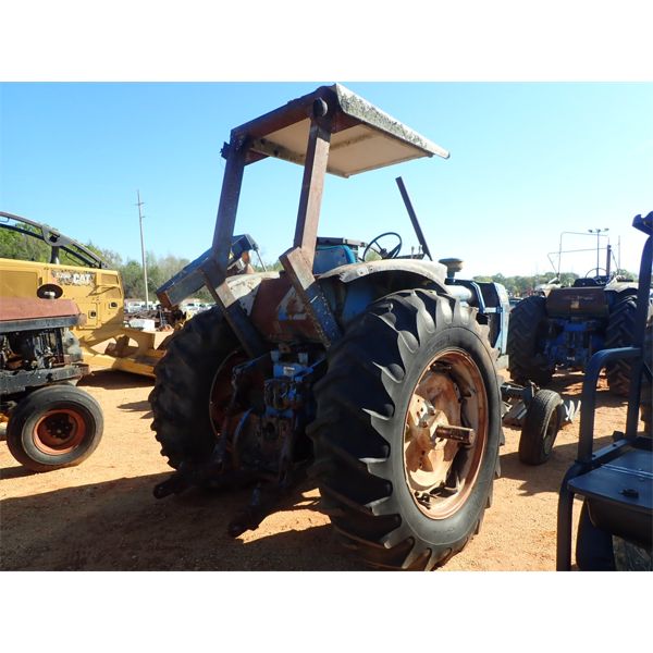 FORD 8600 Farm Tractor - J.M. Wood Auction Company, Inc.