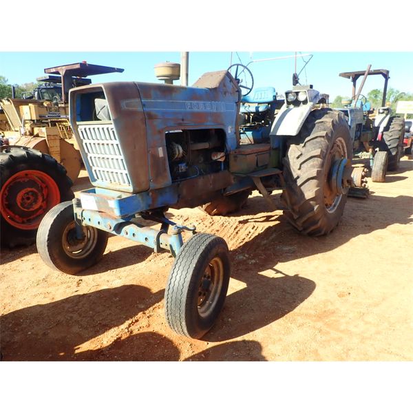 FORD 8000 Farm Tractor