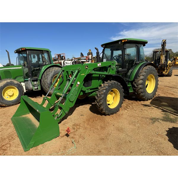 2014 JOHN DEERE 5100M Farm Tractor