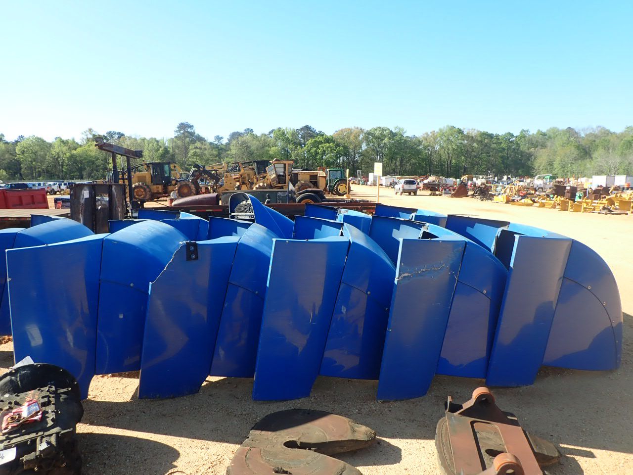 SEMI TRUCK AIR DAM (10 EACH) J.M. Wood Auction Company, Inc.