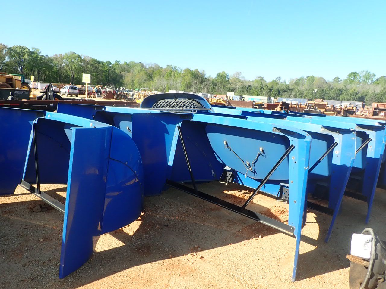 SEMI TRUCK AIR DAM (10 EACH) J.M. Wood Auction Company, Inc.