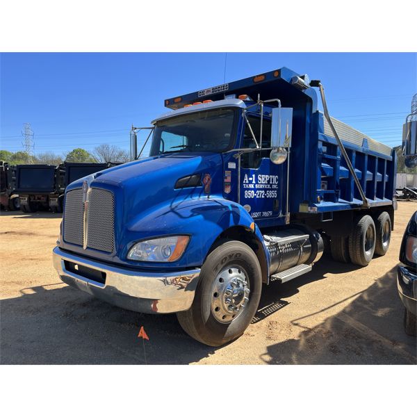2022 KENWORTH T370 Dump Truck