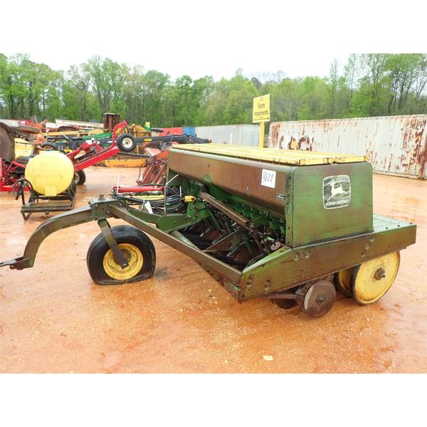 JOHN DEERE 9300 GRAIN DRILL