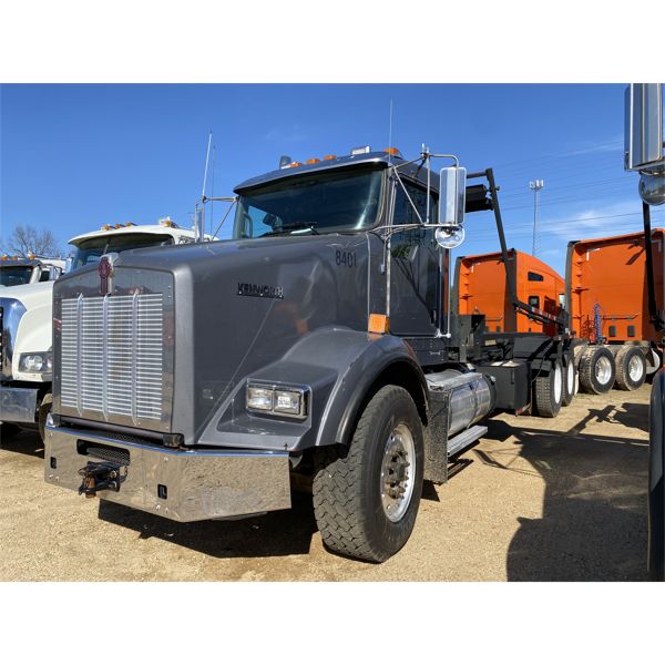 2016 KENWORTH T800 Roll Off Truck