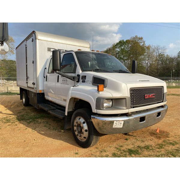 2005 GMC C5500 Box Truck - J.M. Wood Auction Company, Inc.
