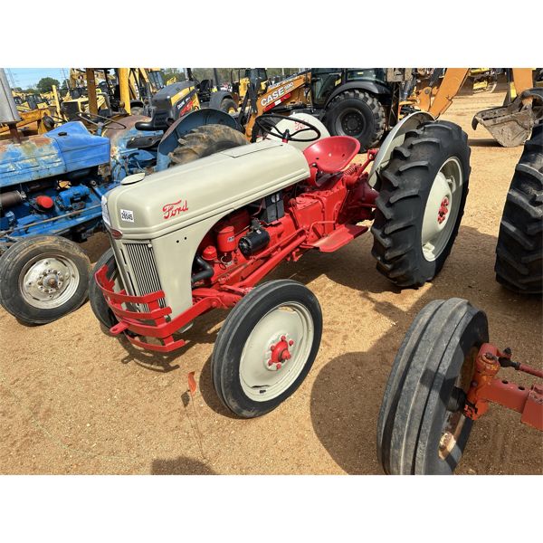 FORD 8N Farm Tractor