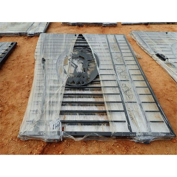 WROUGHT IRON GATE, 20'W (C9)