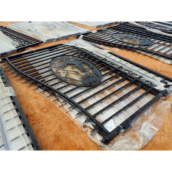 WROUGHT IRON GATE, 20'W (C9)