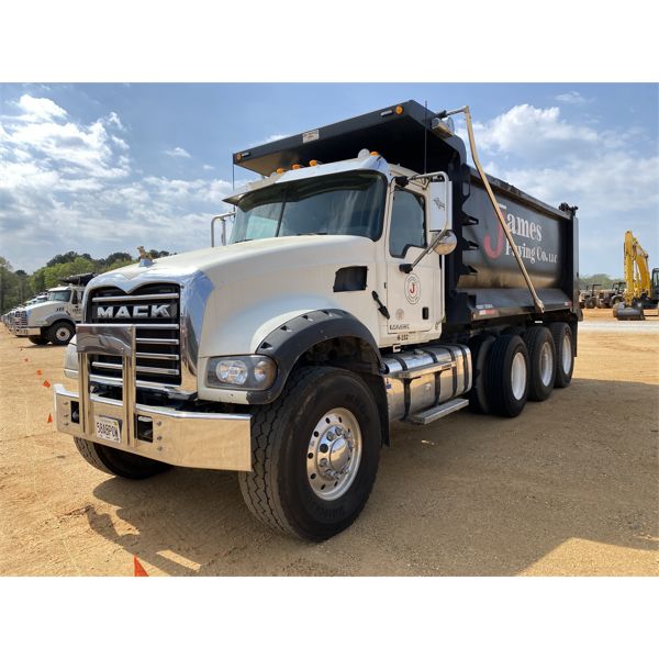 2015 MACK GU713 Dump Truck