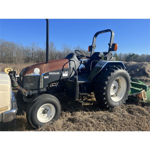 NEW HOLLAND TL80 Farm Tractor