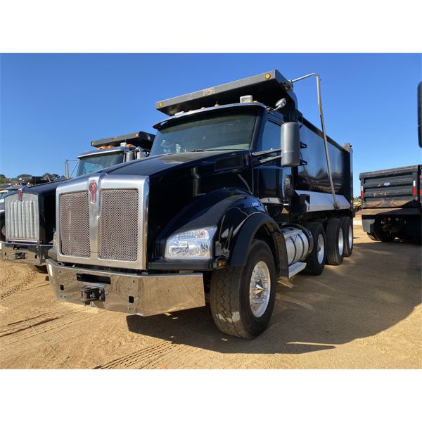 2015 KENWORTH T880 Dump Truck