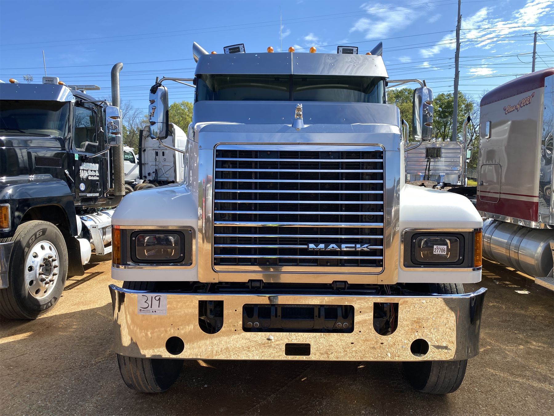2019 MACK PI64T Day Cab Truck - J.M. Wood Auction Company, Inc.