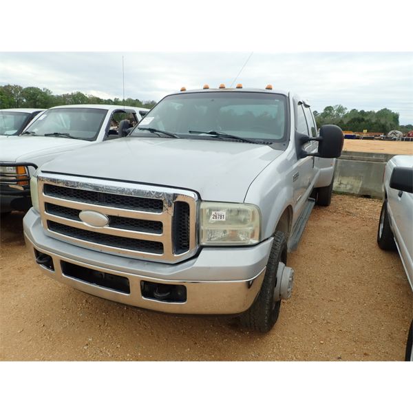 2006 FORD F350 XLT Pickup Truck