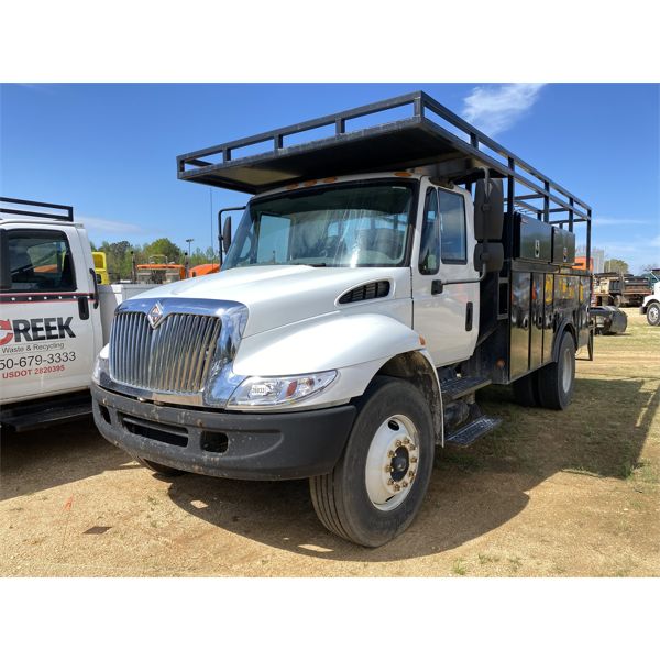 2004 INTERNATIONAL 4300 Service / Mechanic Truck