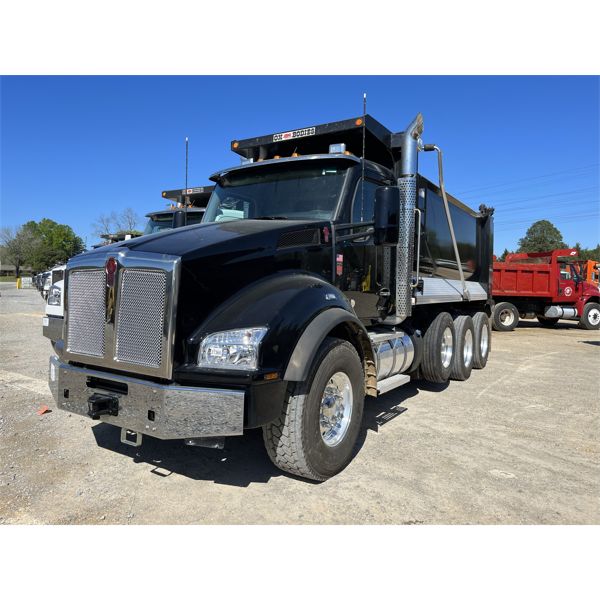 2023 KENWORTH T880 Dump Truck