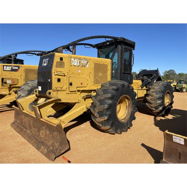 2015 CAT 525D Skidder