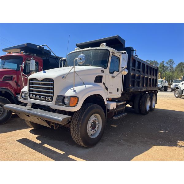 2006 MACK CV713 Dump Truck