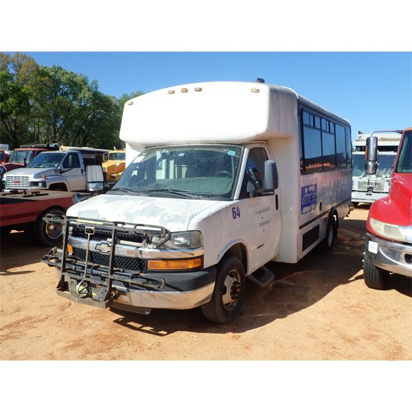 2012 CHEVROLET 4500 Bus