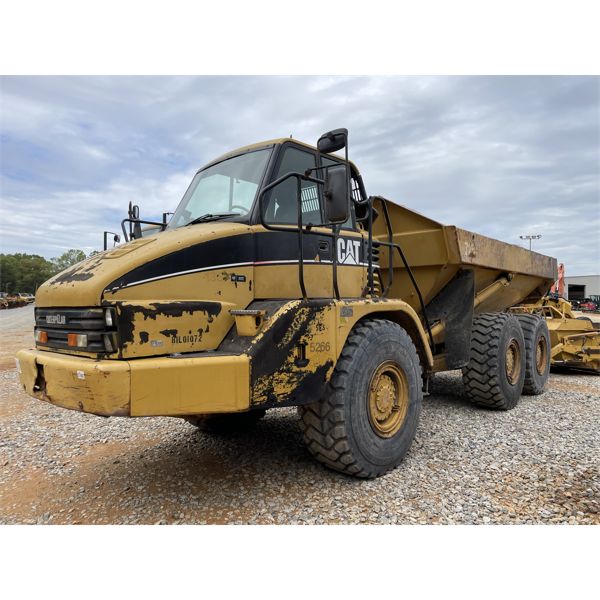 2007 CAT 725 Articulated Truck