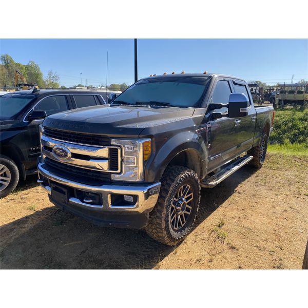 2017 FORD F250 XLT FX4 Pickup Truck