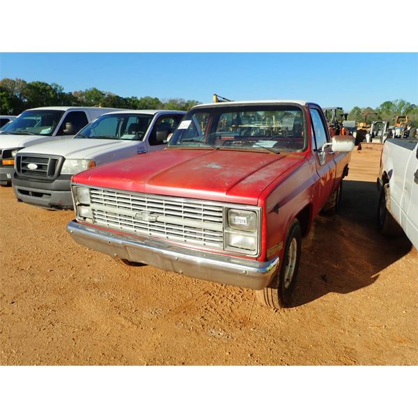 1984 CHEVROLET CUSTOM DELUXE 20 Pickup Truck