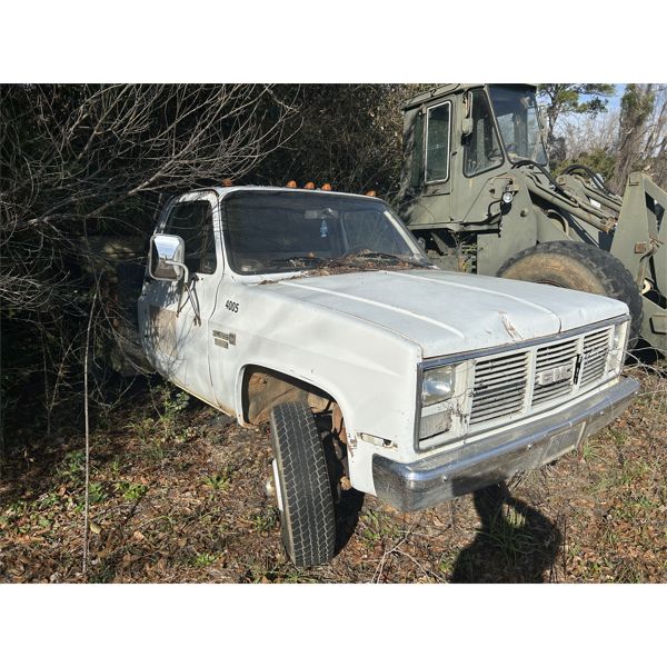 1985 GMC SIERRA 3500 Pickup Truck