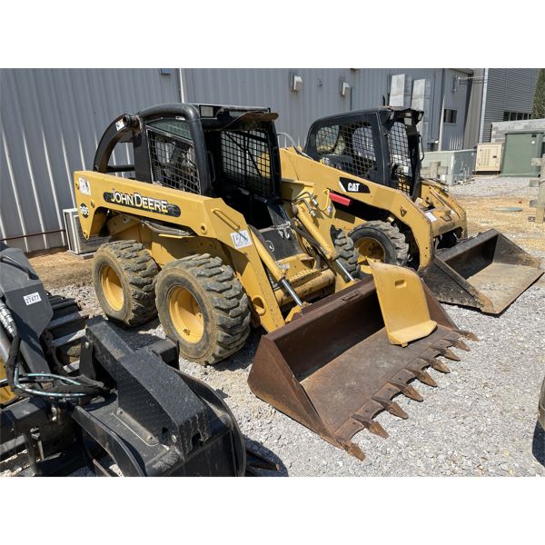 JOHN DEERE 260 Skid Steer Loader - Wheel