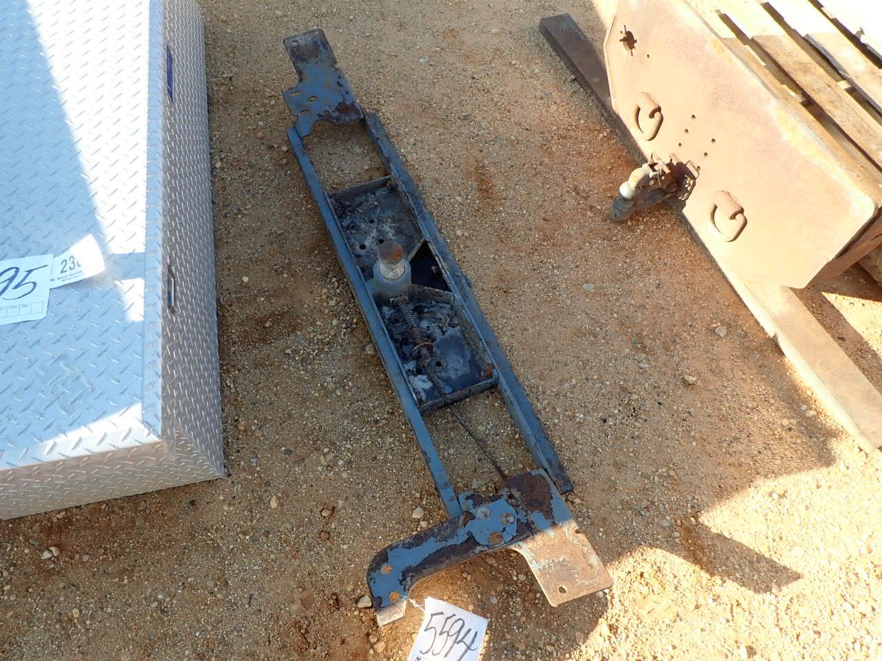 GOOSENECK BALL HITCH (A6) J.M. Wood Auction Company, Inc.