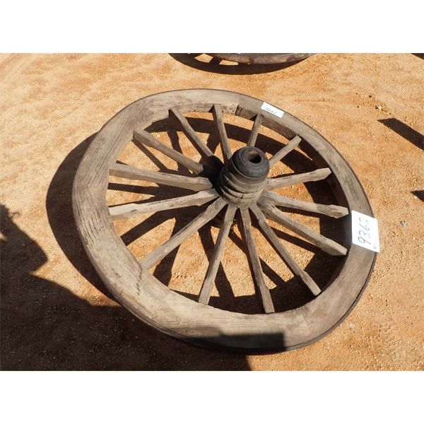 WOOD WAGON WHEEL (C-9)