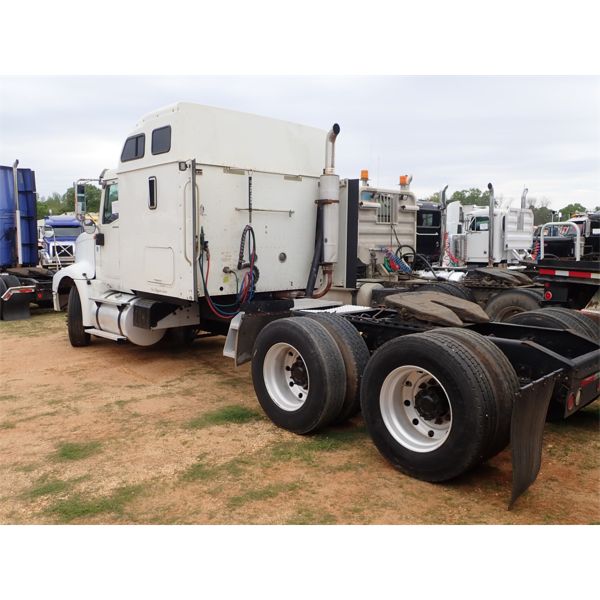 2005 INTERNATIONAL 9400i Sleeper Truck - J.M. Wood Auction Company