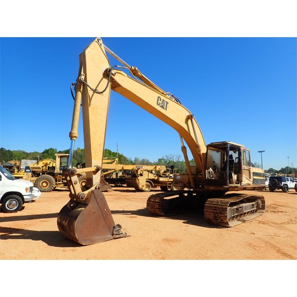 CAT 325 Excavator