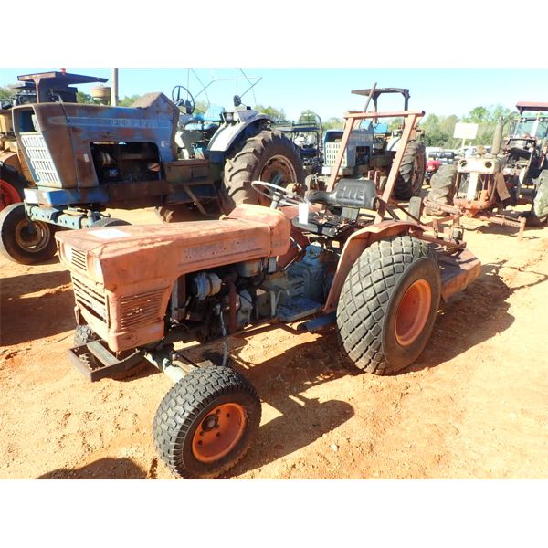 KUBOT L175 Farm Tractor