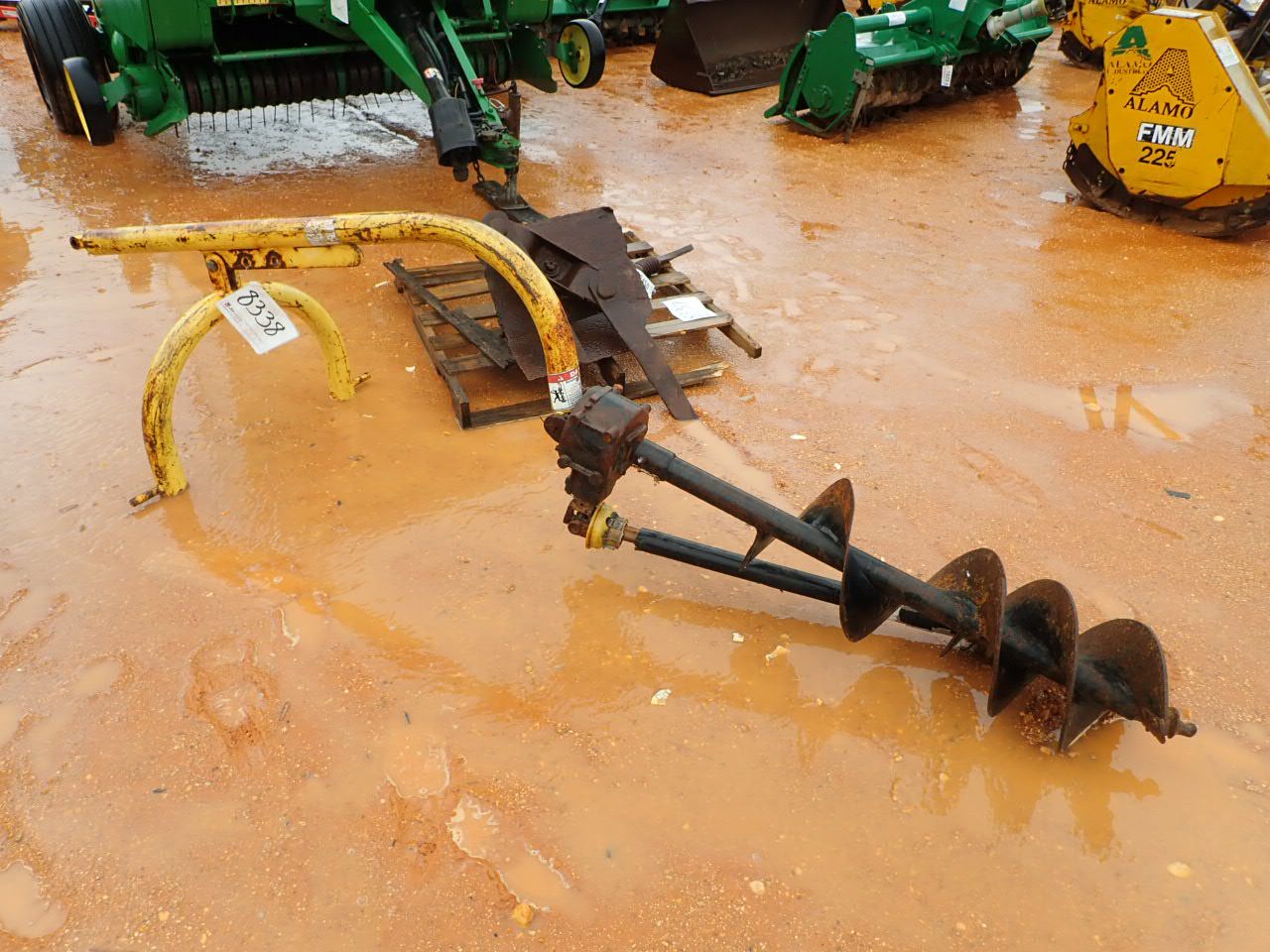 AUGER, PTO DRIVEN, 3 PTH W/12" AUGER BIT (C5) J.M. Wood Auction