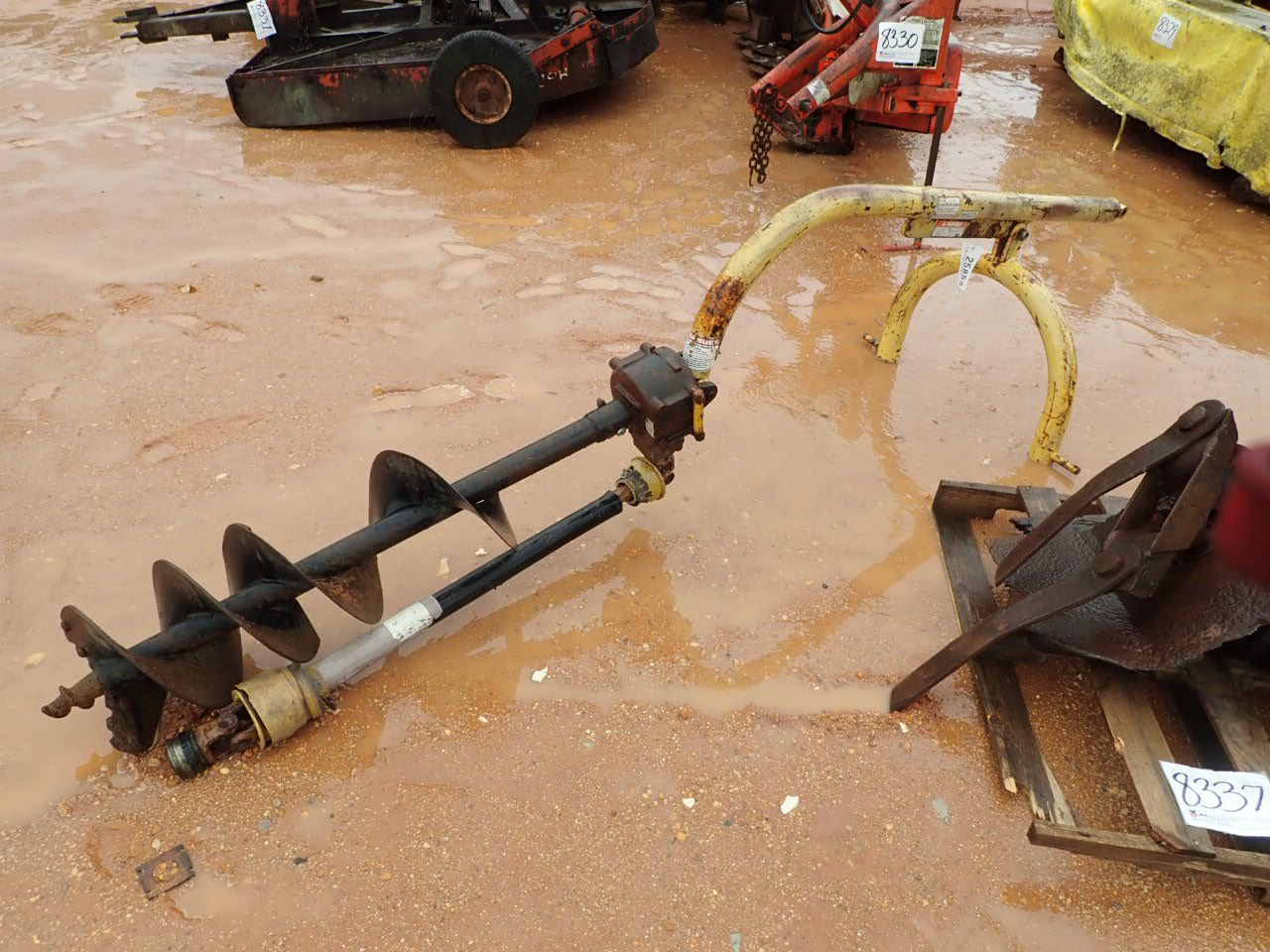 AUGER, PTO DRIVEN, 3 PTH W/12" AUGER BIT (C5) J.M. Wood Auction