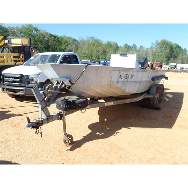 SEA ARK CENTER CONSOLE, 18'L, MERCURY 75HP OUTBOARD, INCLUDES ROYAL BOAT TRAILER, TANDEM AXLE HULL#J