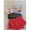 Image 2 : HOLIDAY' MINI CAKE FORMS(x5) & GINGERBREAD LOAF PAN(x1)