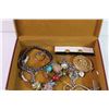 Image 7 : Box of Vintage Jewellery