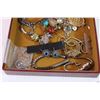 Image 8 : Box of Vintage Jewellery