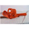Image 4 : Black & Decker Electric Hedge Trimmer (16” Works)