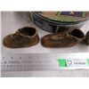 Image 2 : baby boots, tin, brass item