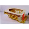 Image 4 : Fisher-Price Family Camper w/ Boat