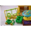 Image 7 : Fisher-Price Family House w/ Furniture