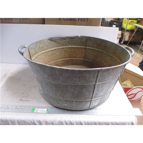Galvanized tub 25" round Bodnarus Auctioneering