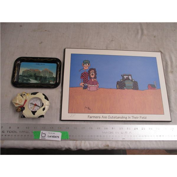 lot of misc picture tray + cow clock
