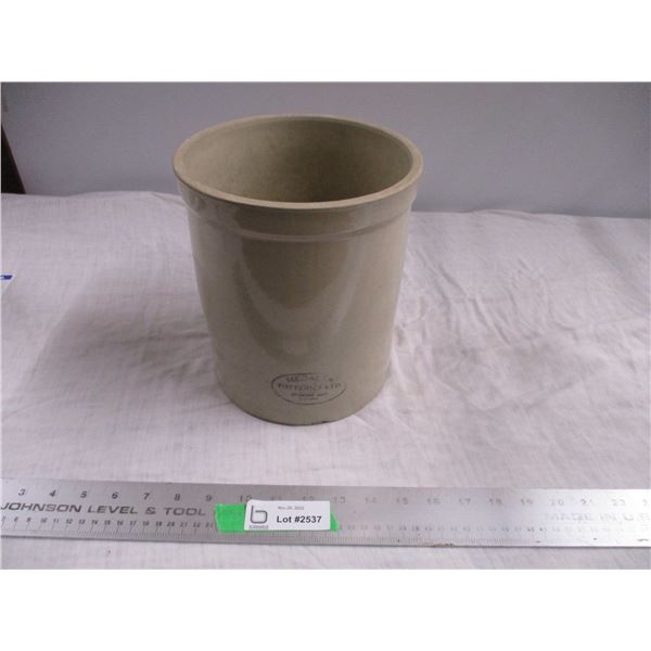 Medalta Potteries - 1 gal? stoneware crock