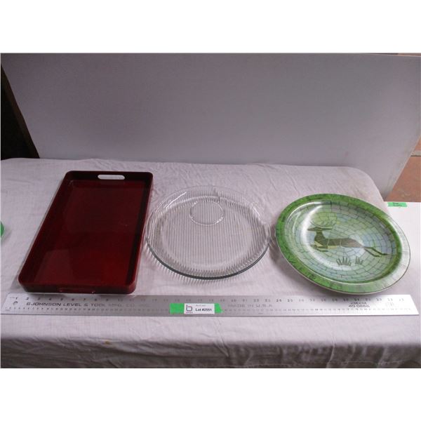 Decorative plates + misc