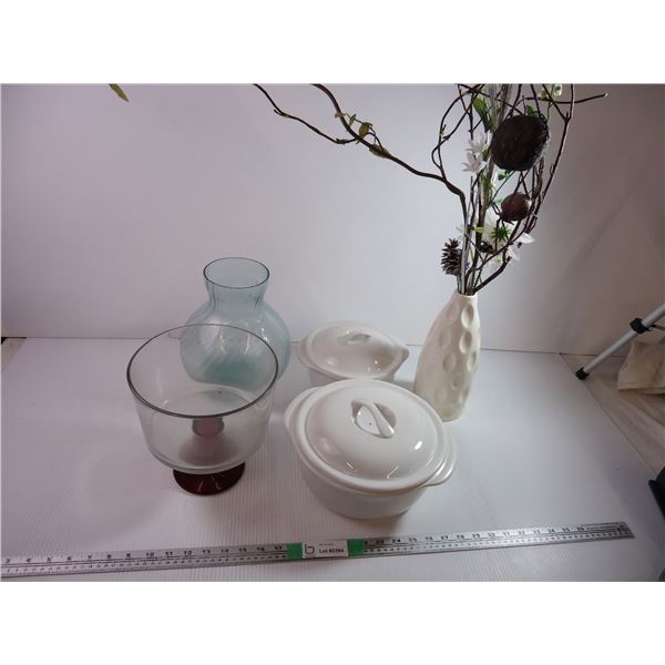 (2) Corelle Pots,(2) Vases and Cake Dish