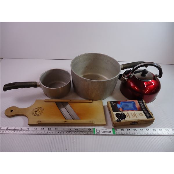 (2) Pots,Kettle,Hand warmers,Slicer